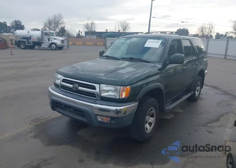 2000 Toyota 4Runner Sr5 V6 z USA, uszkodzony, nr VIN JT3GN86R6Y0178824